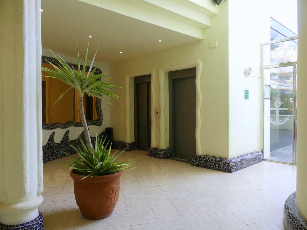 Puerto Marina-Benalmadena Luxury Apartment Dentro De La Isla Exteriör bild
